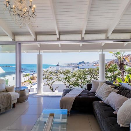 White Waves Beach House โบลแบร์กสตรานด์ ภายนอก รูปภาพ