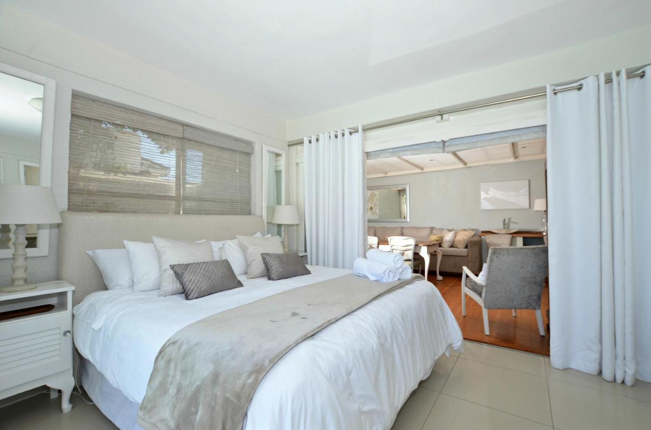 White Waves Beach House โบลแบร์กสตรานด์ ภายนอก รูปภาพ