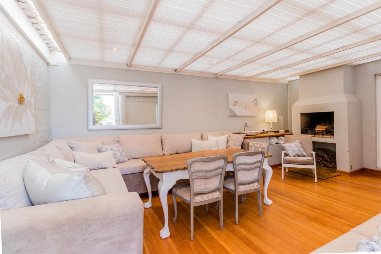White Waves Beach House โบลแบร์กสตรานด์ ภายนอก รูปภาพ
