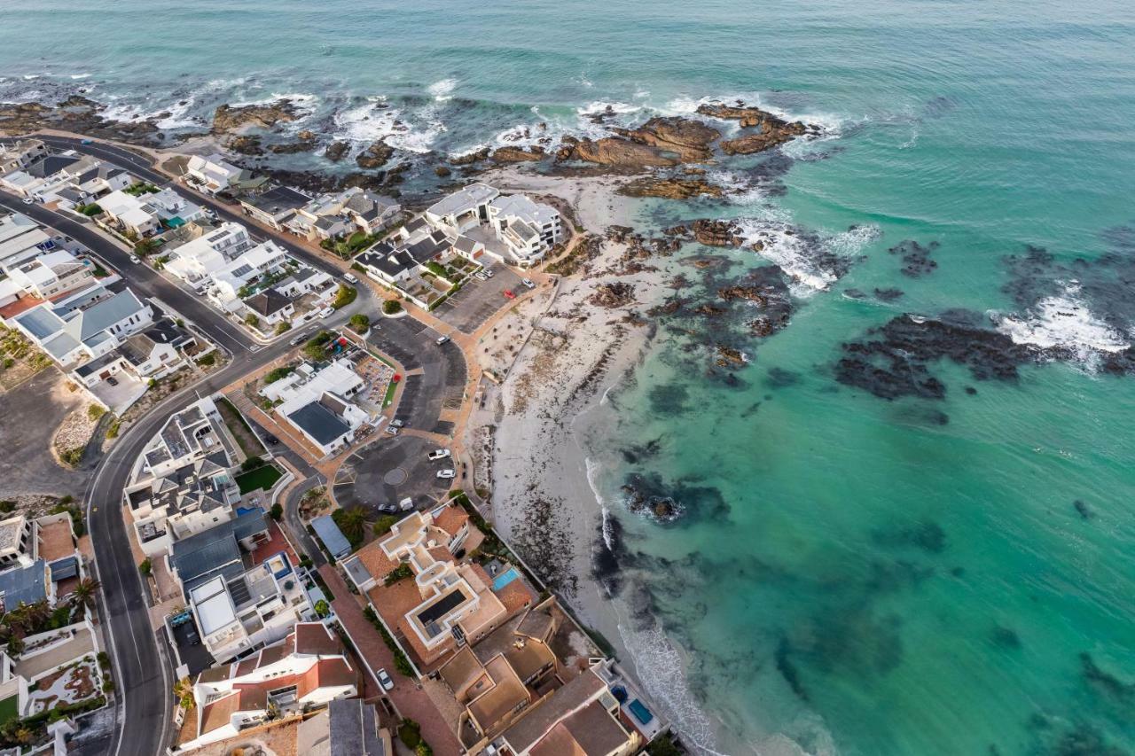 White Waves Beach House โบลแบร์กสตรานด์ ภายนอก รูปภาพ